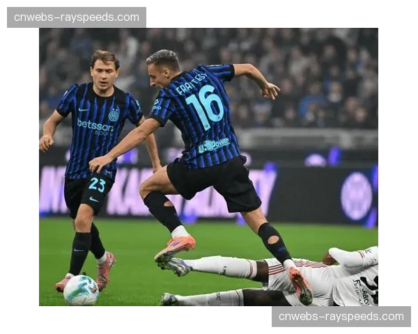 意甲争冠格局分析:国际米兰8分领跑,卫冕之路一片坦途 意甲争冠格局分析:国际米兰8分领跑,卫冕之路一片坦途