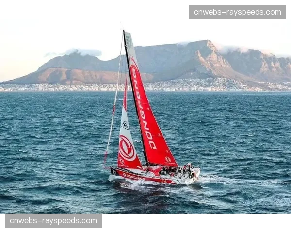 世界帆船环球系列赛奥克兰站：中国队“东风号”暂列第三